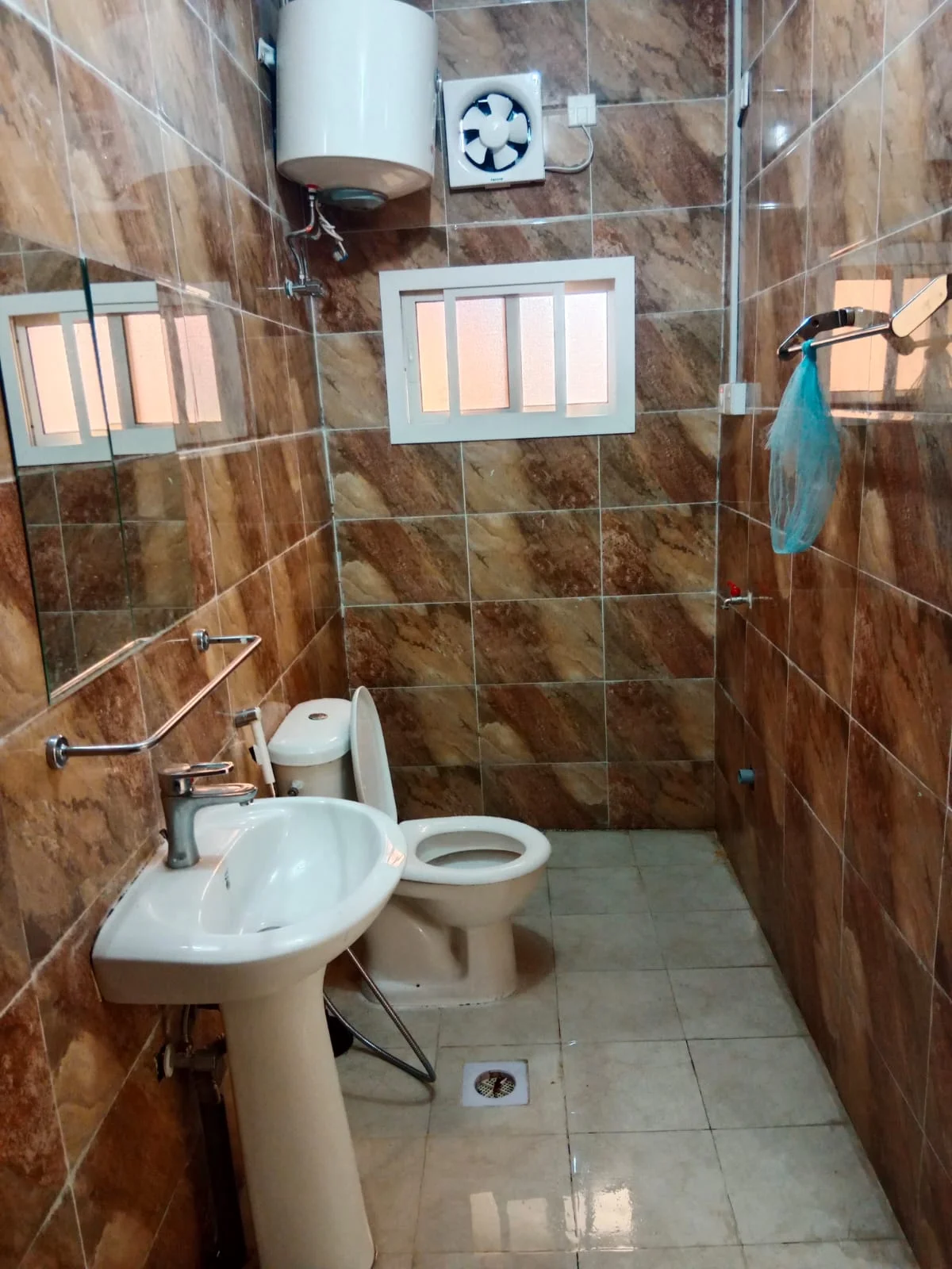 1-Bedroom Apartment for Rent in Aziziyah | 160 sqm | Split A/C Included