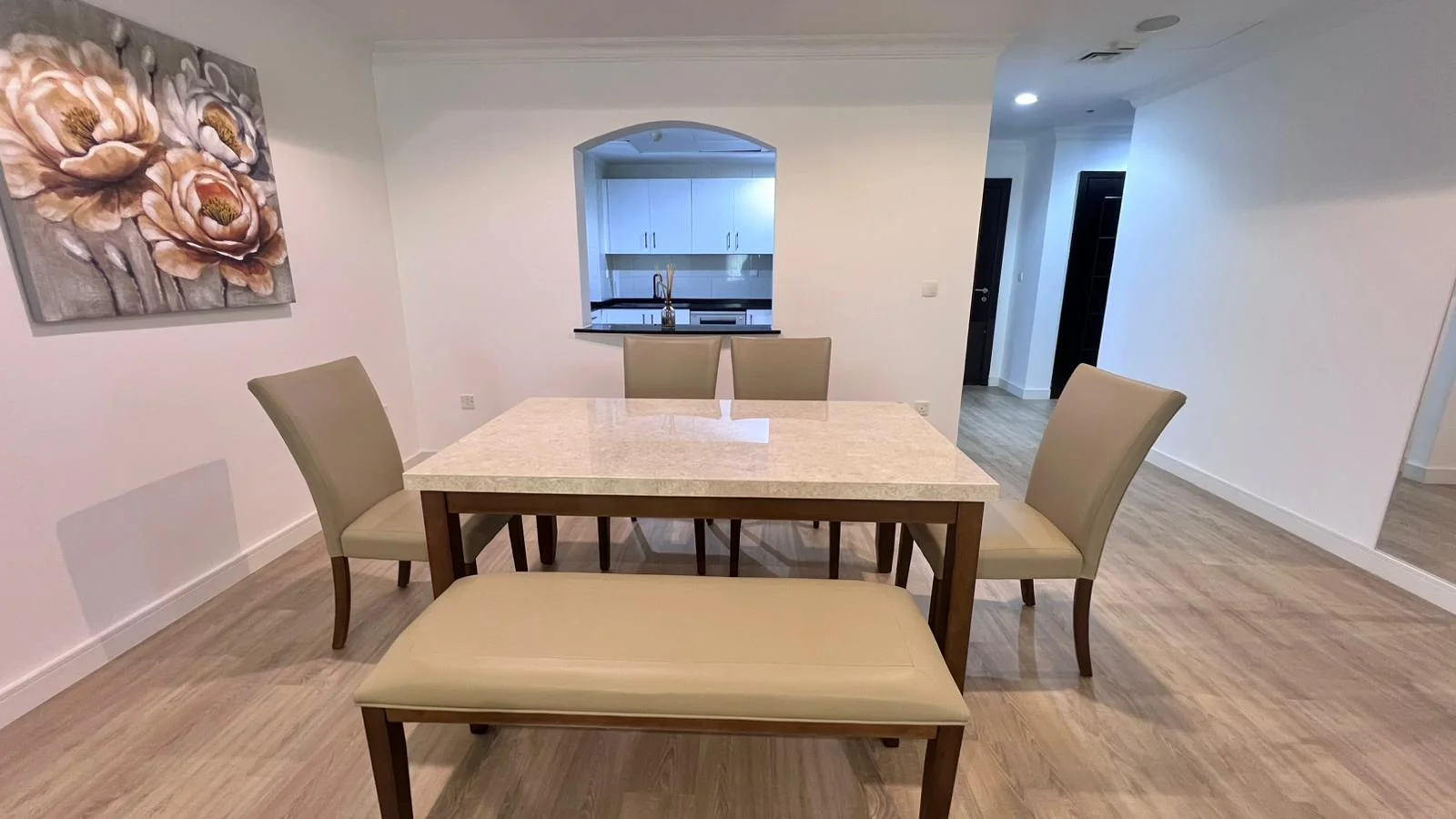 fully furnished 1BHK in Porto arbia for only 7750