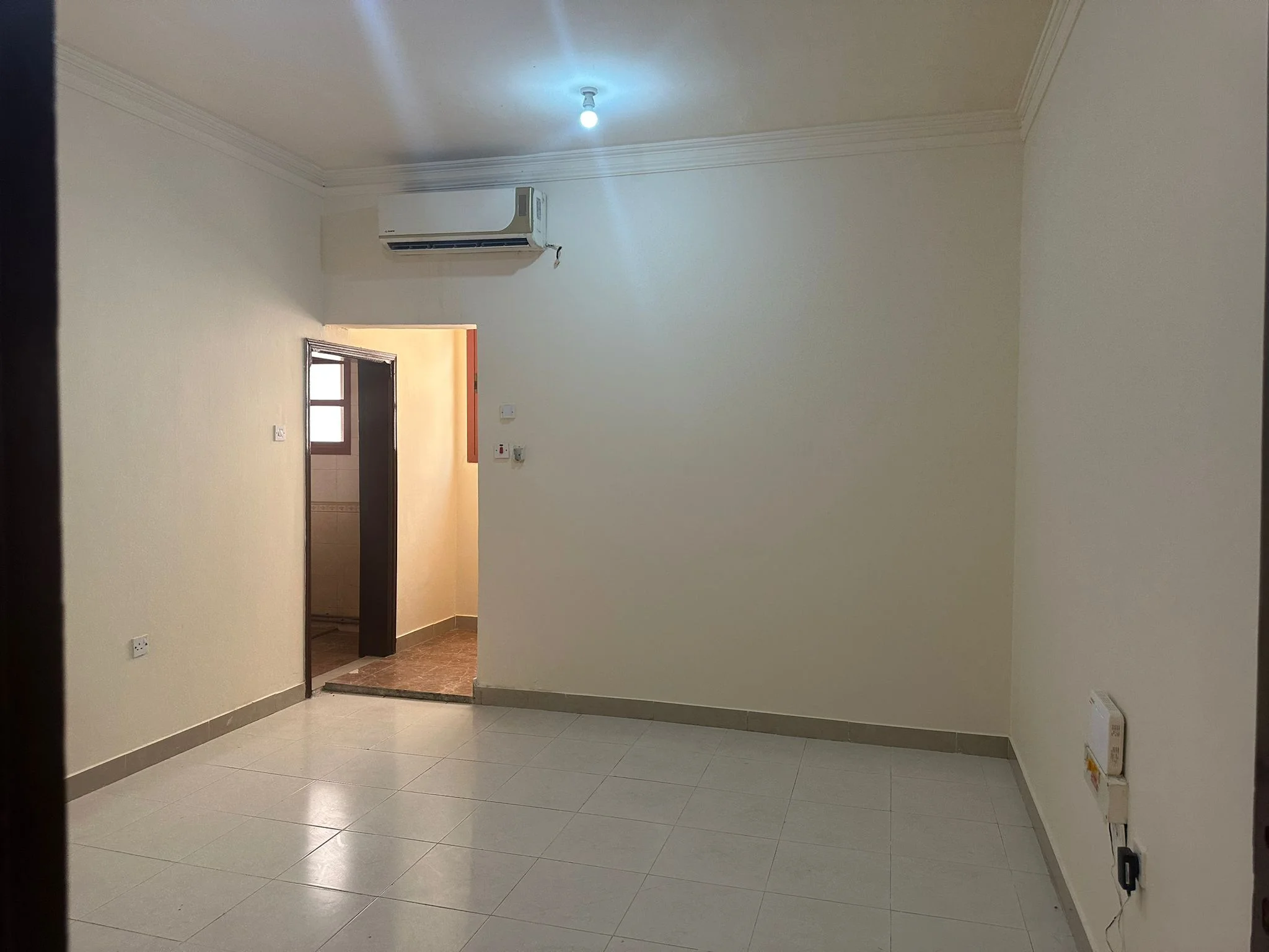 One-Bedroom Apartment for Rent | 78 sqm | With Split A/C