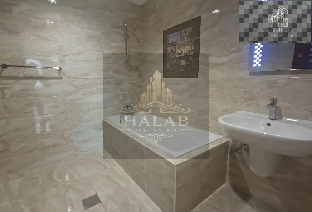 Modern 3-bedroom semi-furnished apartment in Marina 5, Lusail Marina Heights