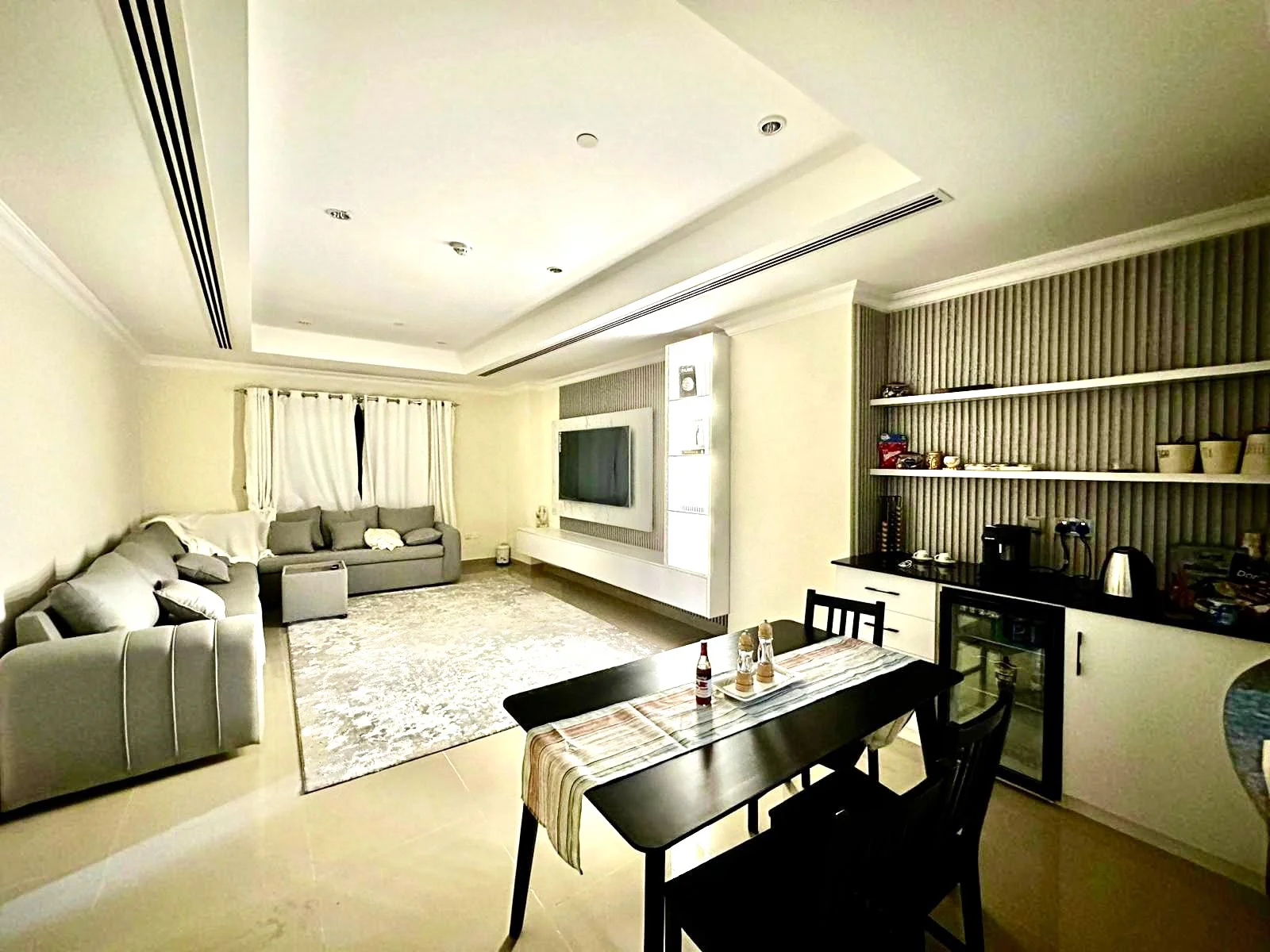 FULLY FURNISHED 1BHK APT | FULL AMENITIES |