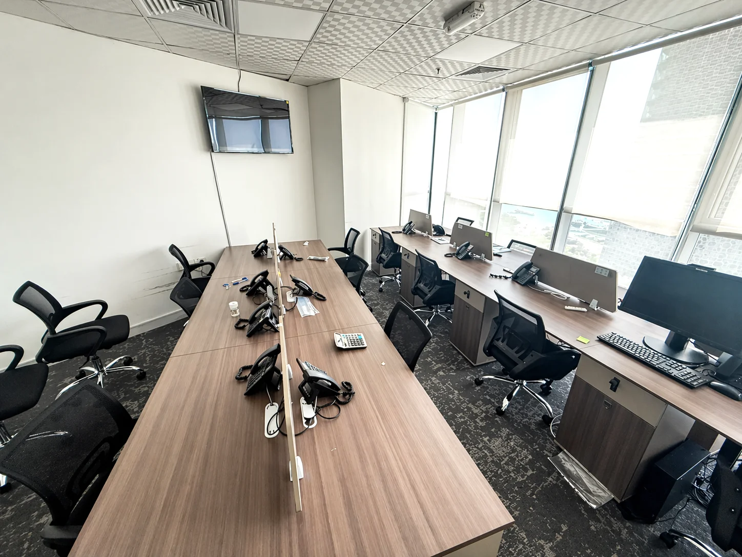 SEA VIEW OFFICE | FULLY FURNISHED | 210 SQM |
