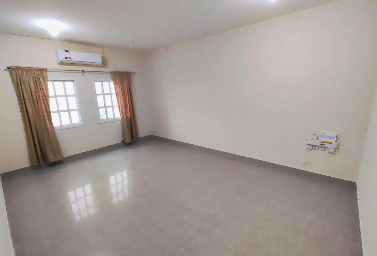 Neat Standalone Villa | 05 Bedrooms + Majlis