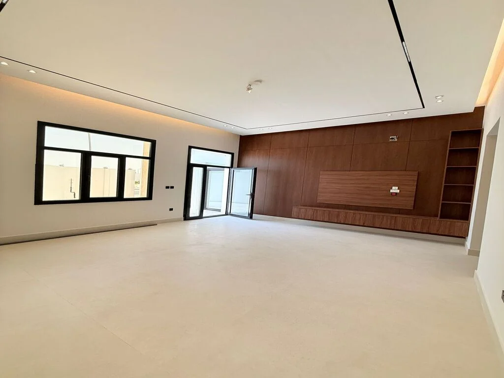 MODERN NEW CORNER 7BR VILLA+LIFT| PRIME LOCATION