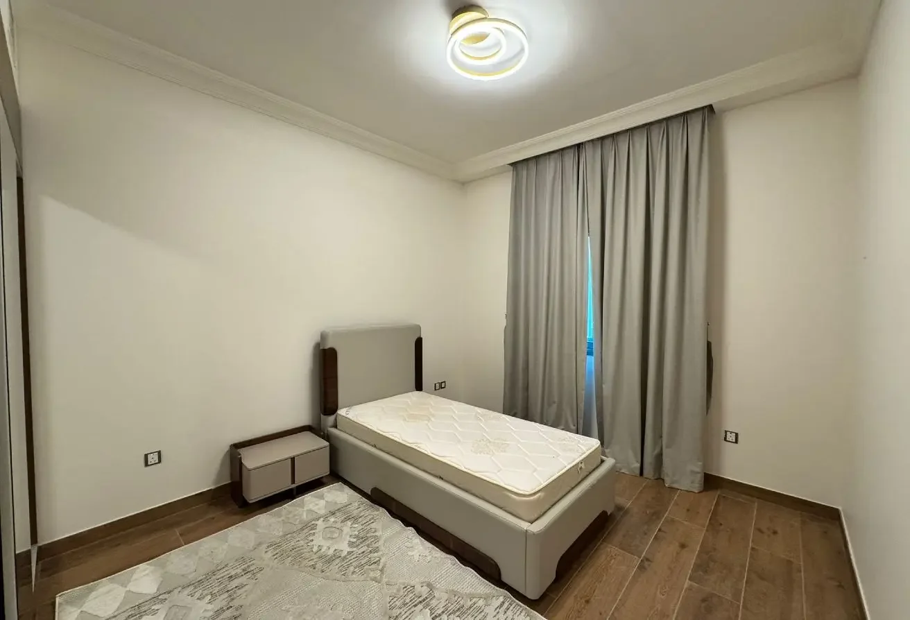 Luxurious Apartment| 02 Bedrooms| Balcony