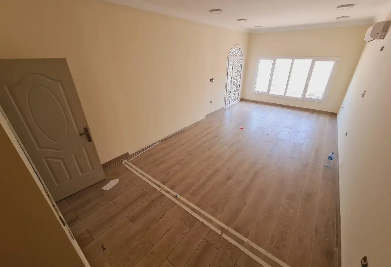 6 Bed | 5 Bath | Outhouse | QAR. 12,000 | Villa - view 2