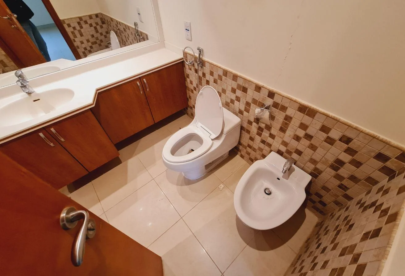 1 Bed | Semi furnished | Sea view | 7000 | Porto