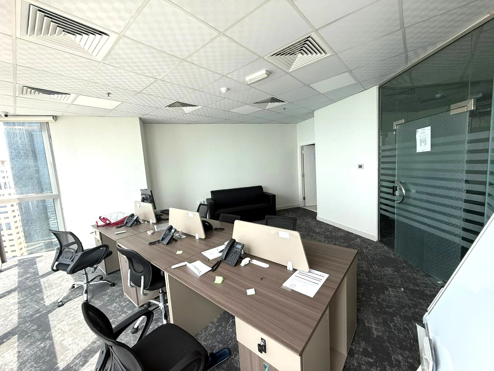 SEA VIEW OFFICE | FULLY FURNISHED | 210 SQM |