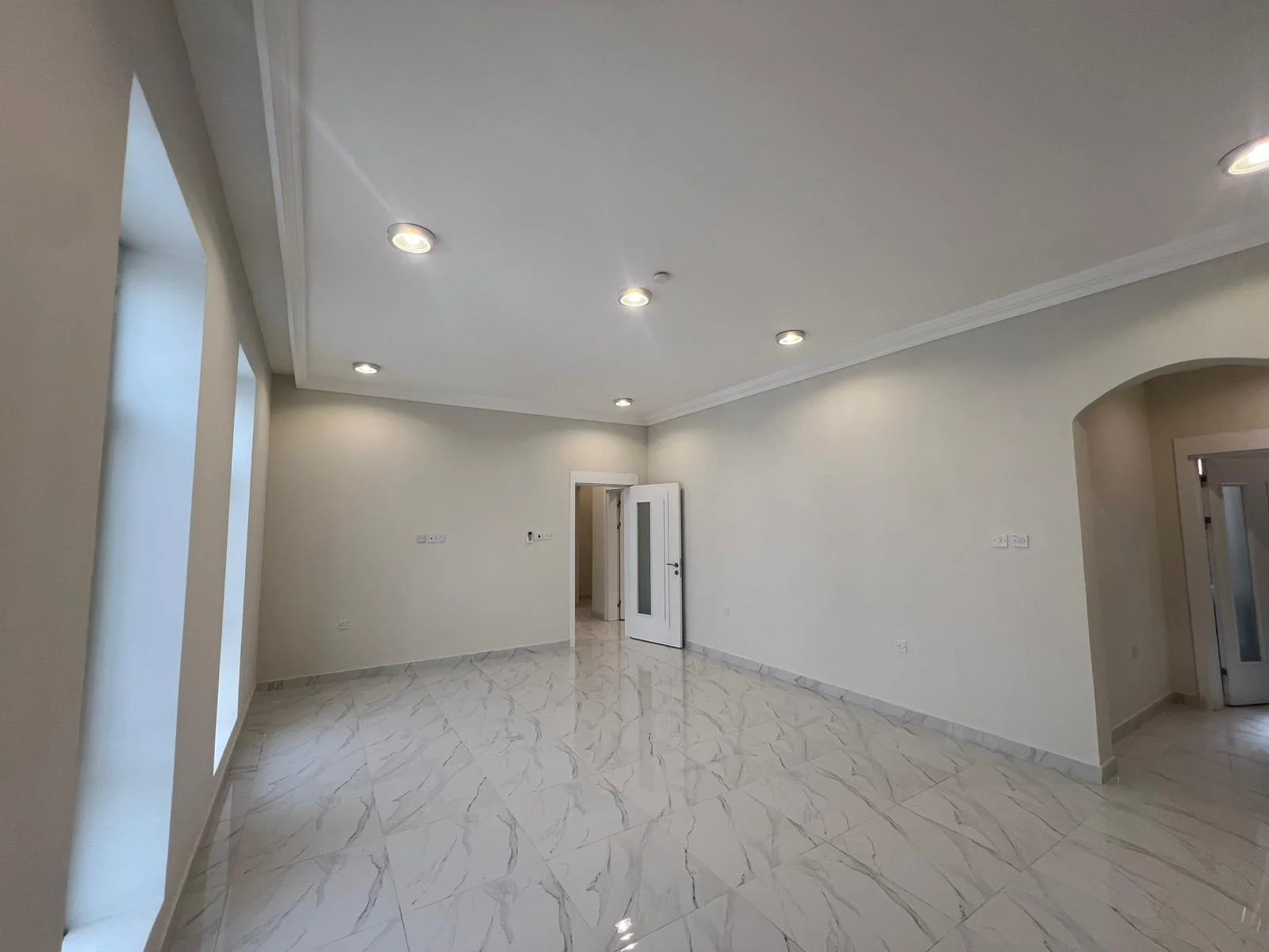 Spacious 5-Bedroom UF Villa for Rent in Muraikh