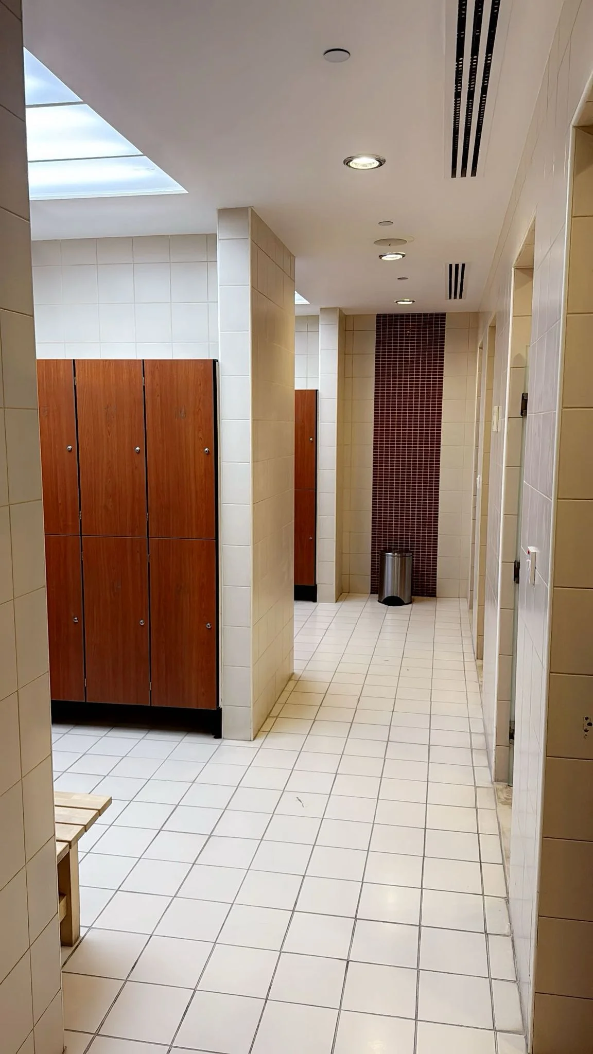 Spacious Semi-Furnished Studio - in the Pearl