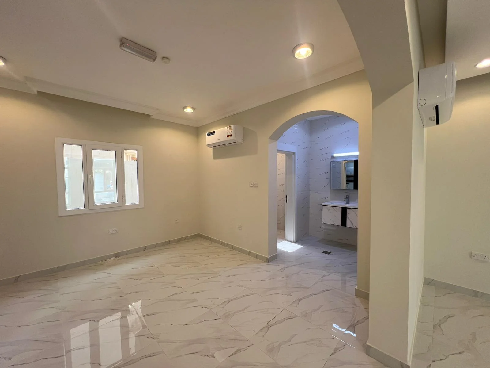 Spacious 5-Bedroom UF Villa for Rent in Muraikh