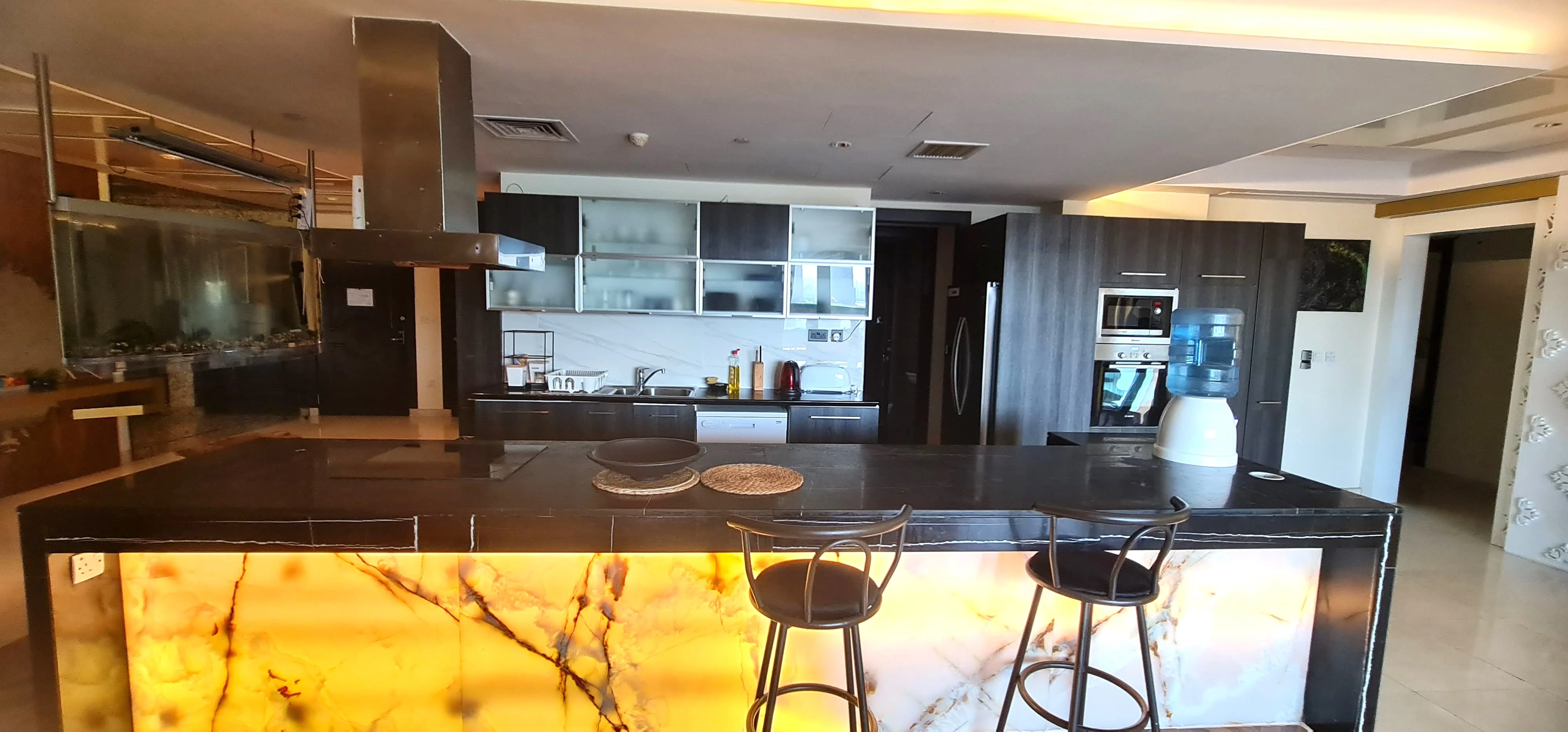 LUXURY VILLA SIZE FURNISHED 3BR APARTMENT