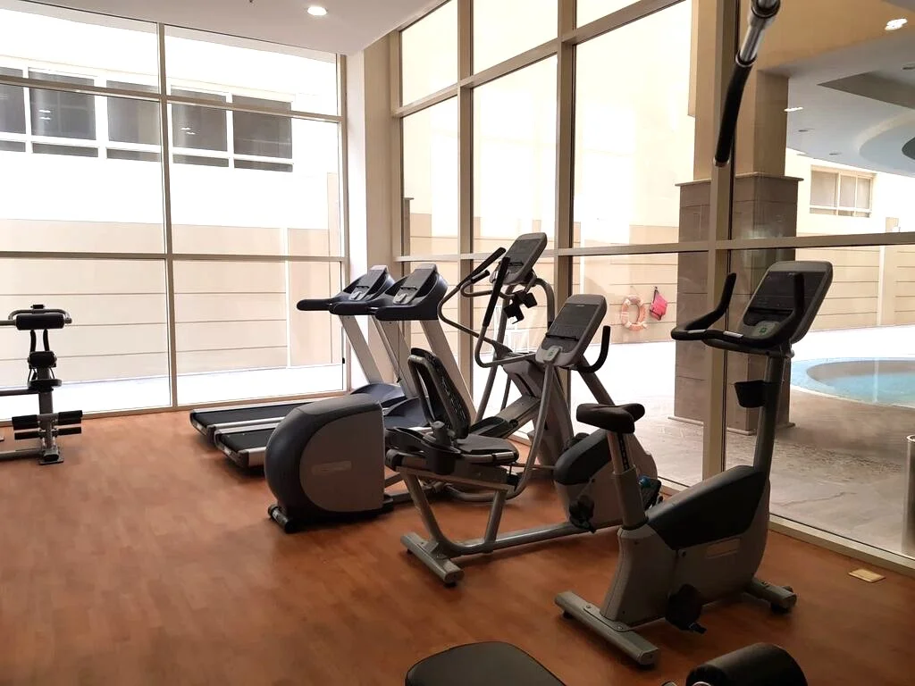 Spacious Furnished 3BHK Apartment + Pool & Gym in Bin Mahmoud
