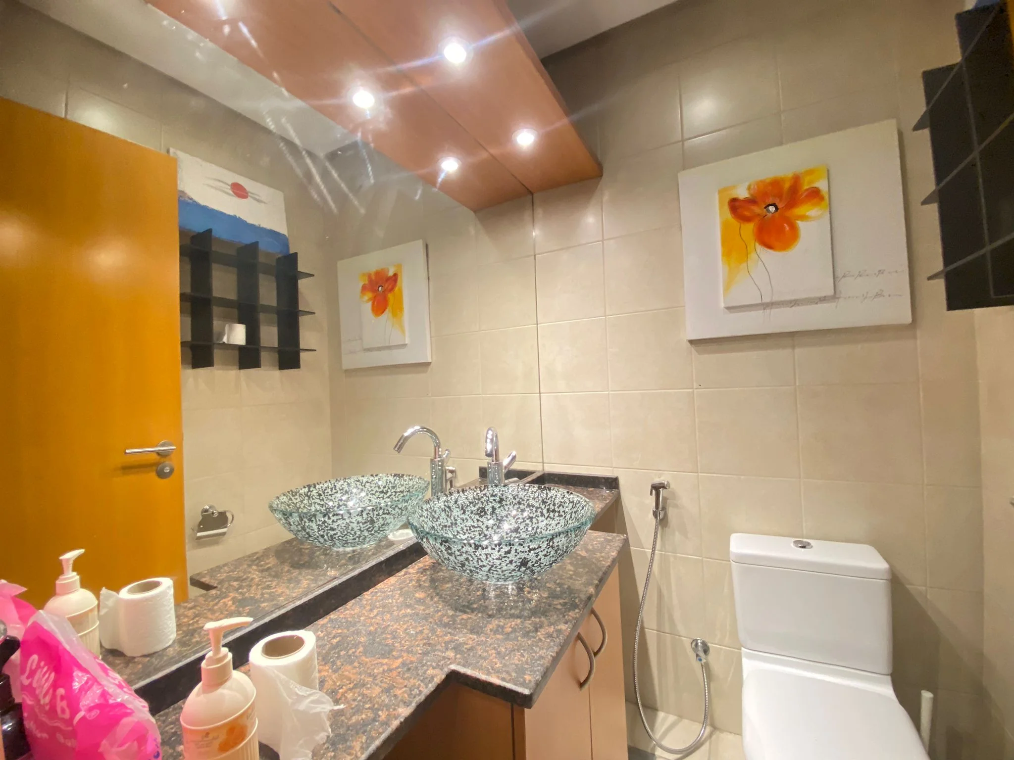 LARGE FURNISHED 3BHK APARTMENT + ALL FACILITIES