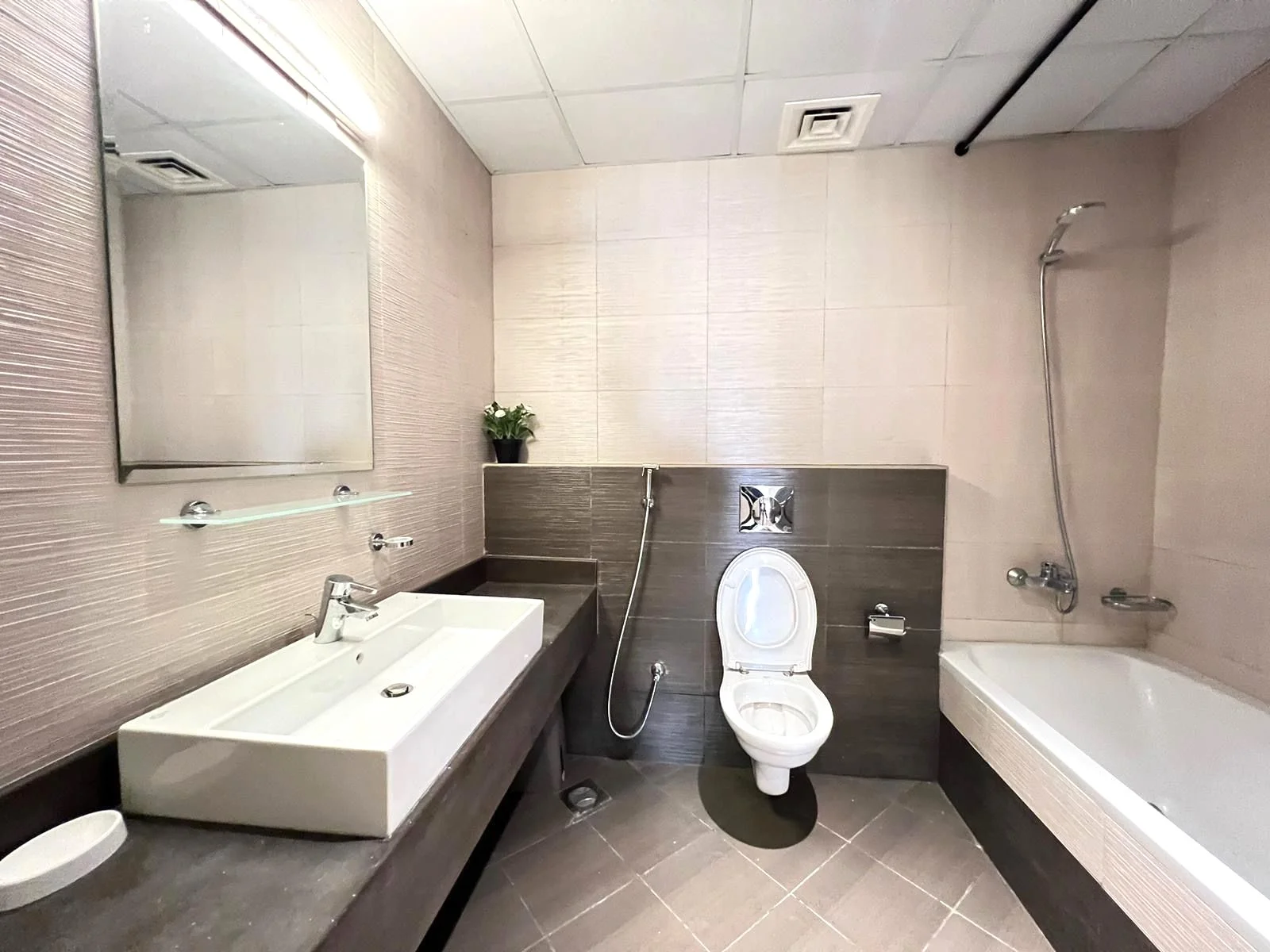 BEST VALUE 2BHK+BALCONY| BIG LAYOUT|GREAT PRICE