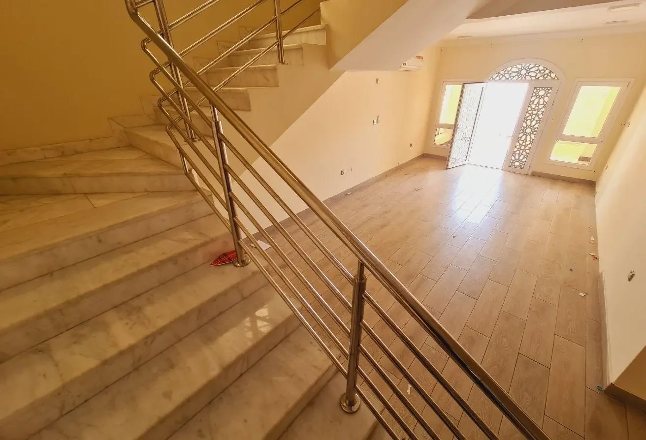 6 Bed | 5 Bath | Outhouse | QAR. 12,000 | Villa