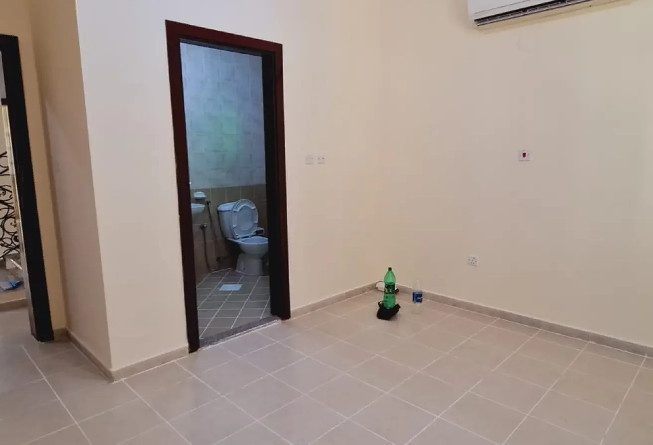 6 Bed | 5 Bath | Compound villa | Al Gharaffa