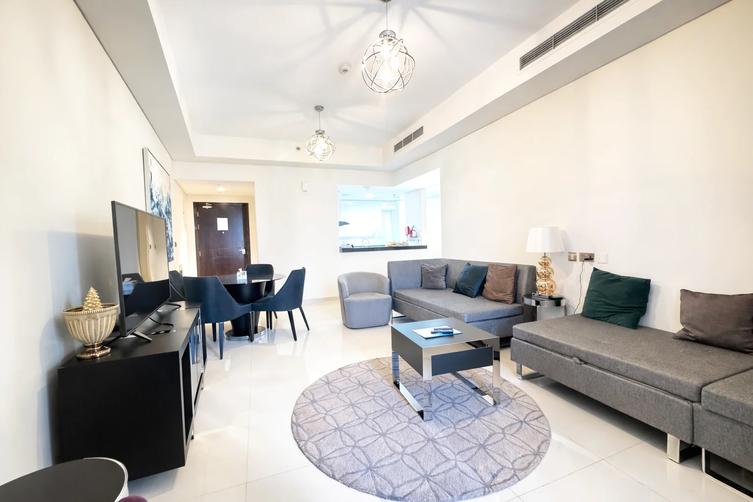 BEACHFRONT 2BR APT WITH BALCONY + FACILITIES| LUSAIL WATERFRONT