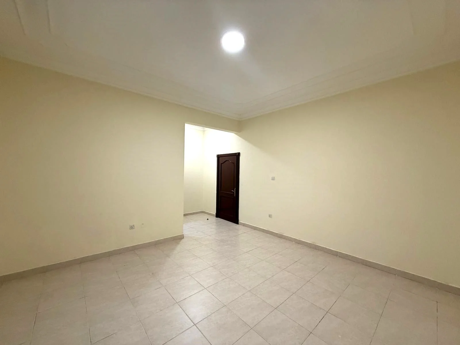 SPACIOUS 5BR CORNER VILLA | WEST BAY-ONAIZA