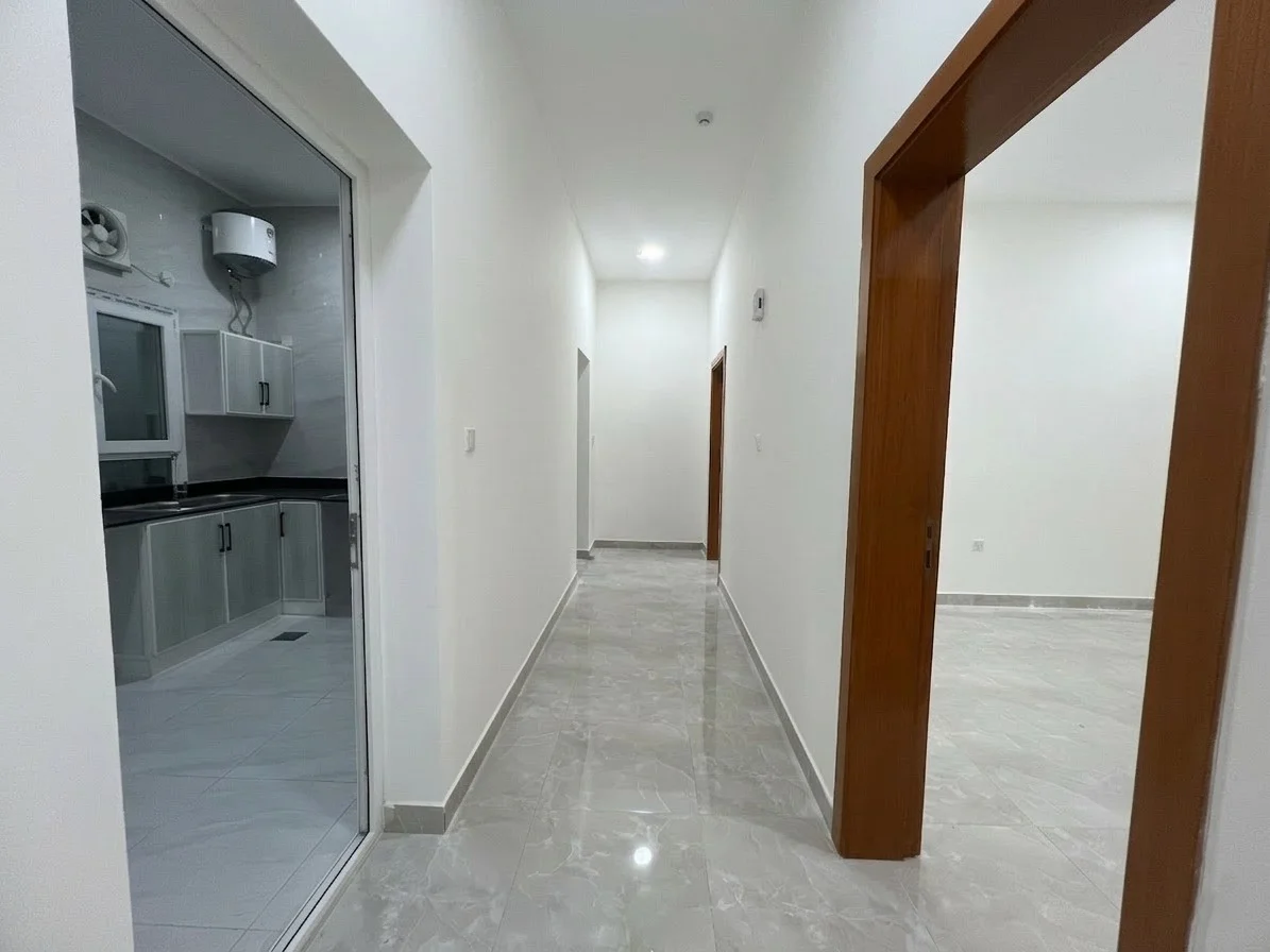 Spacious 2-Bedroom Apartment in Al Aziziyah