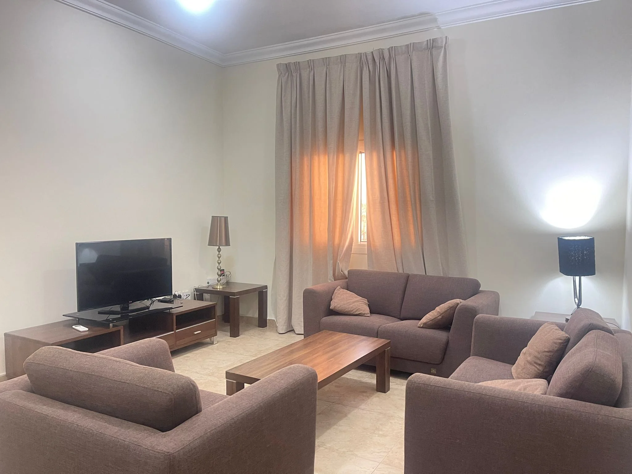 FURNISHED 2BHK APT WITH FACILITIES