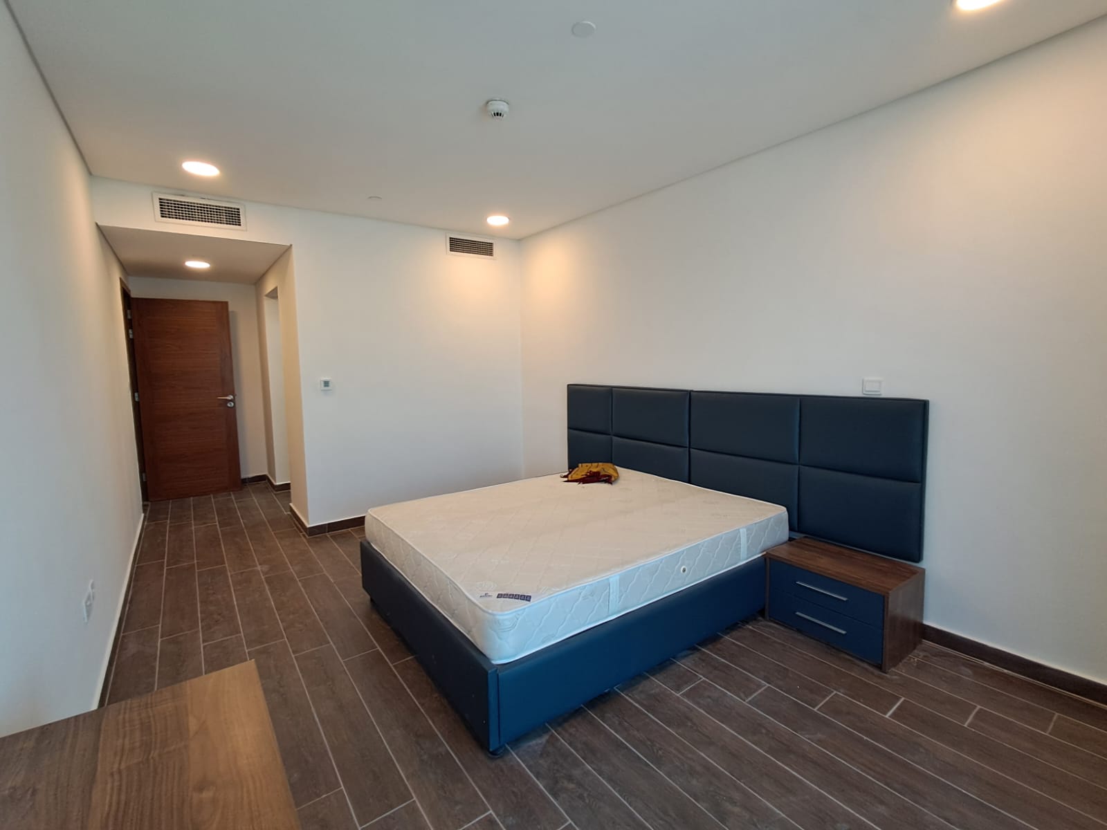 2 bedroom + study nook | fully furnished - view 1