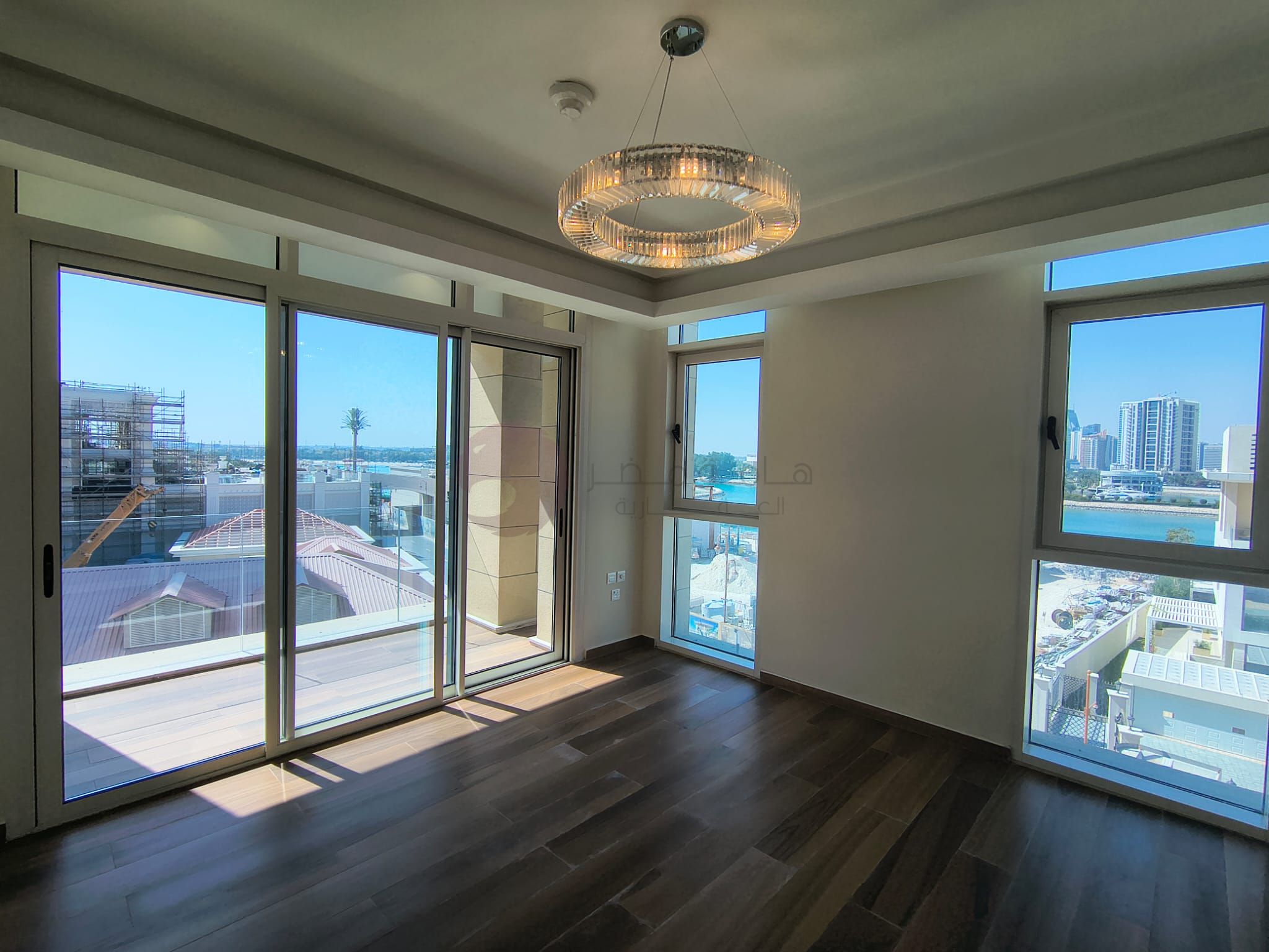 READY | FREEHOLD 3BR IN GEWAN