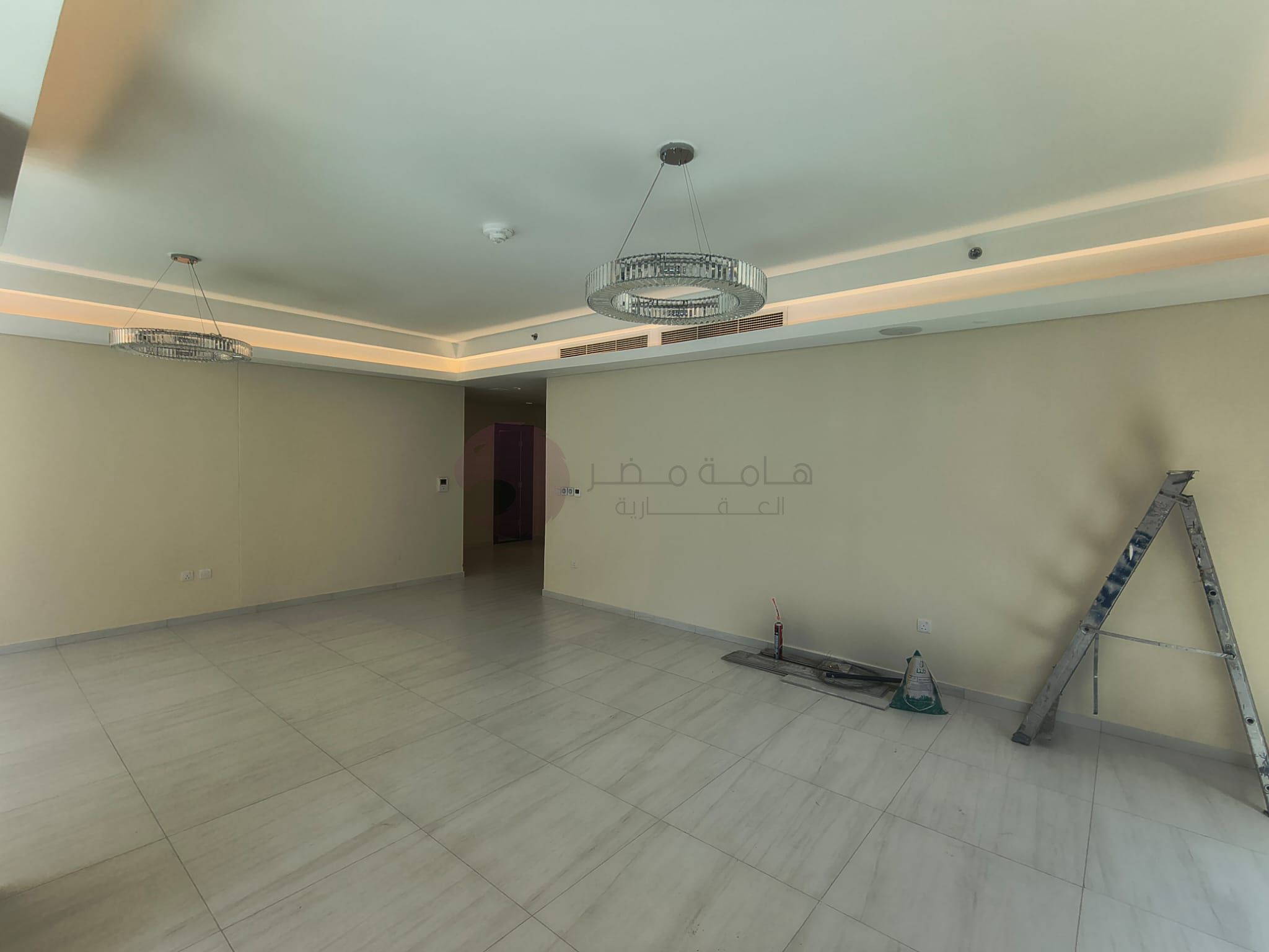 Unfurnished 3 Bedroom Apartment for Sale in Crystal Residence - view 1