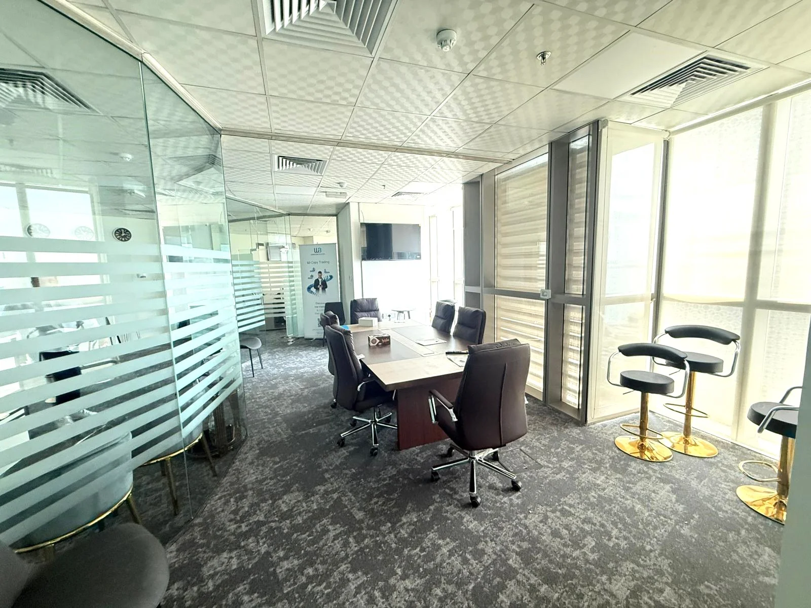 SEA VIEW OFFICE | FULLY FURNISHED | 210 SQM |