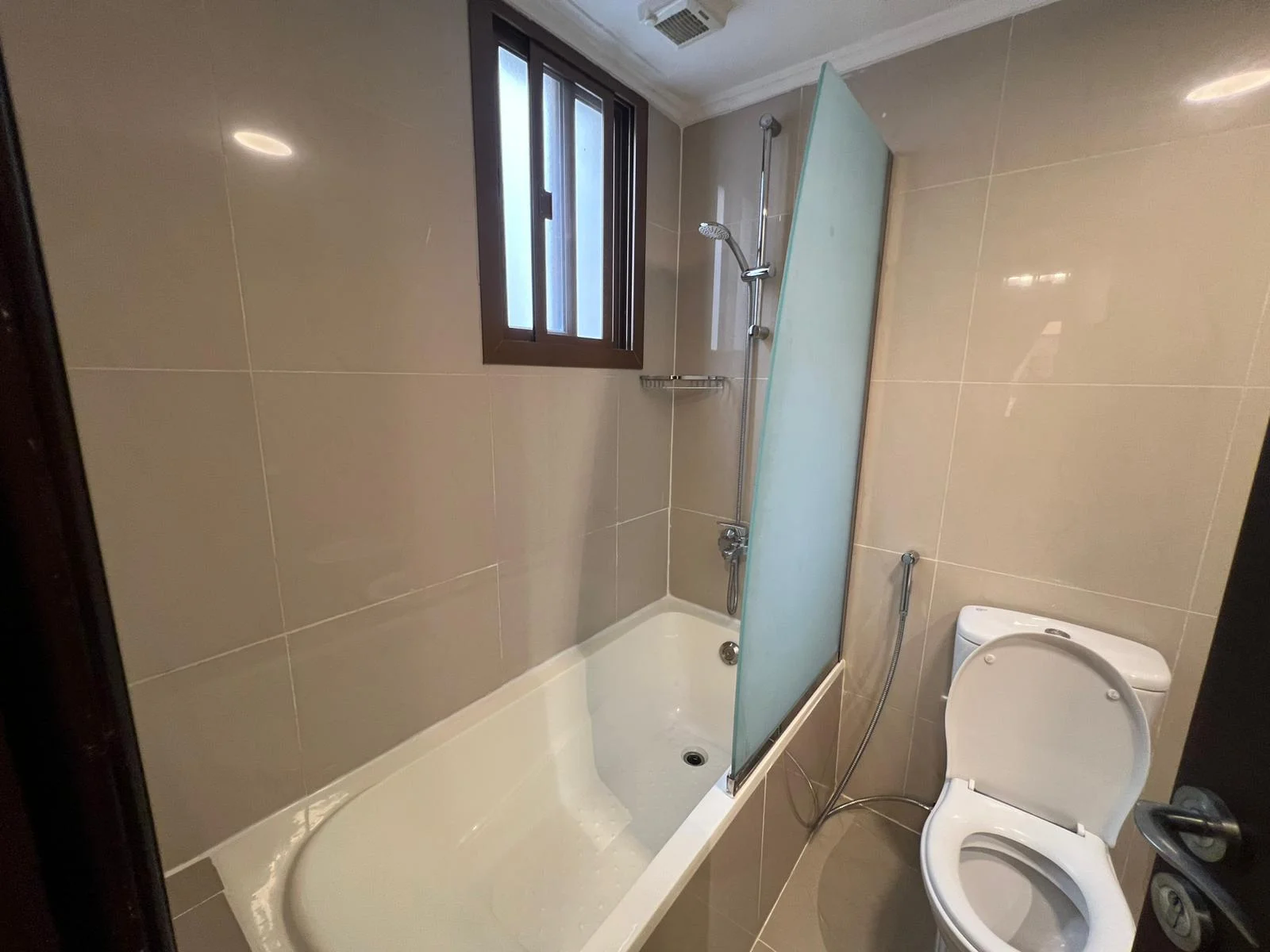 Spacious Fully Furnished 3BHK Duplex in Ain Khaled