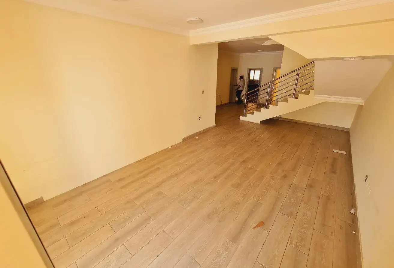 6 Bed | 5 Bath | Outhouse | QAR. 12,000 | Villa - view 1