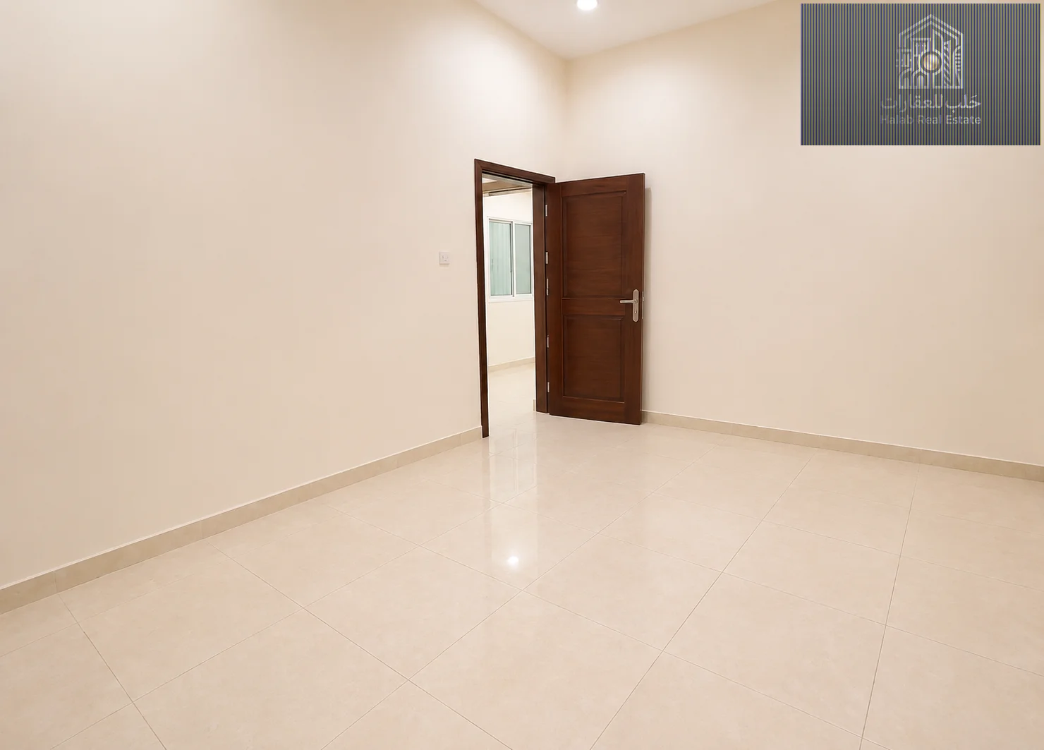 Spacious 1 Bedroom 2 Bathroom Apartment in AL Maha Complex, Bin Omran