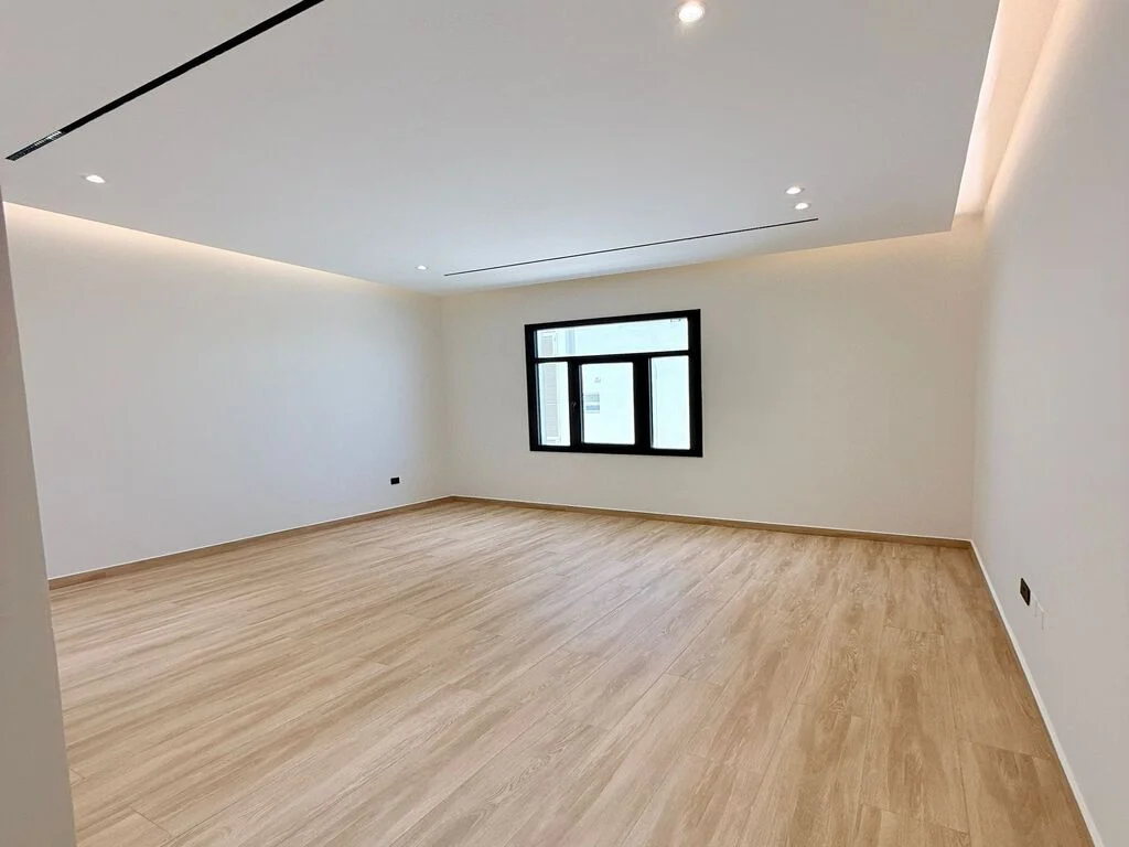 MODERN NEW CORNER 7BR VILLA+LIFT| PRIME LOCATION