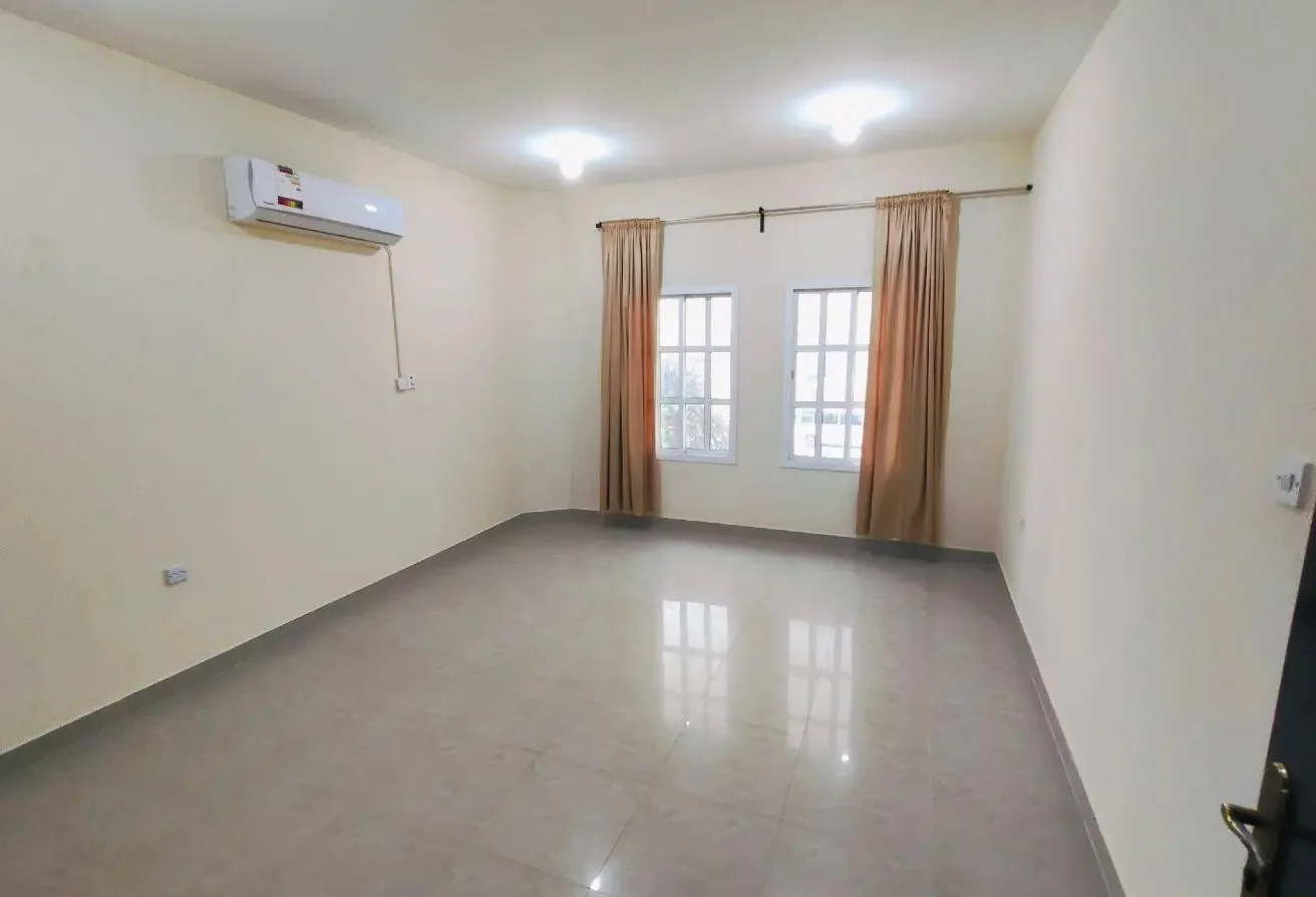 Neat Standalone Villa | 05 Bedrooms + Majlis