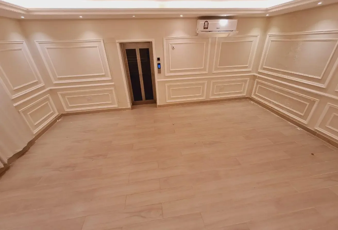 10 Bed | 10 Bath | Elevator | Luxury | Abu hamour