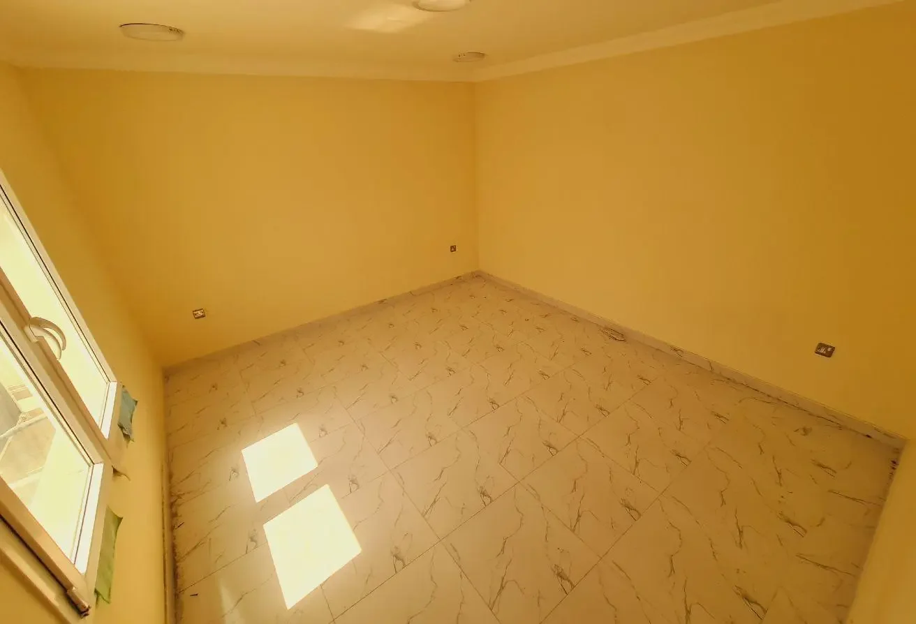 6 Bed | 5 Bath | Outhouse | QAR. 12,000 | Villa