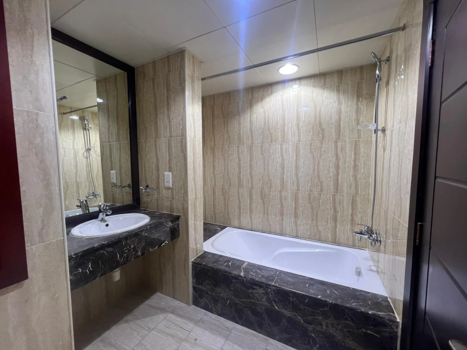 1BR + Office Room Apartment in The Pearl | Pool View | Fully Furnished