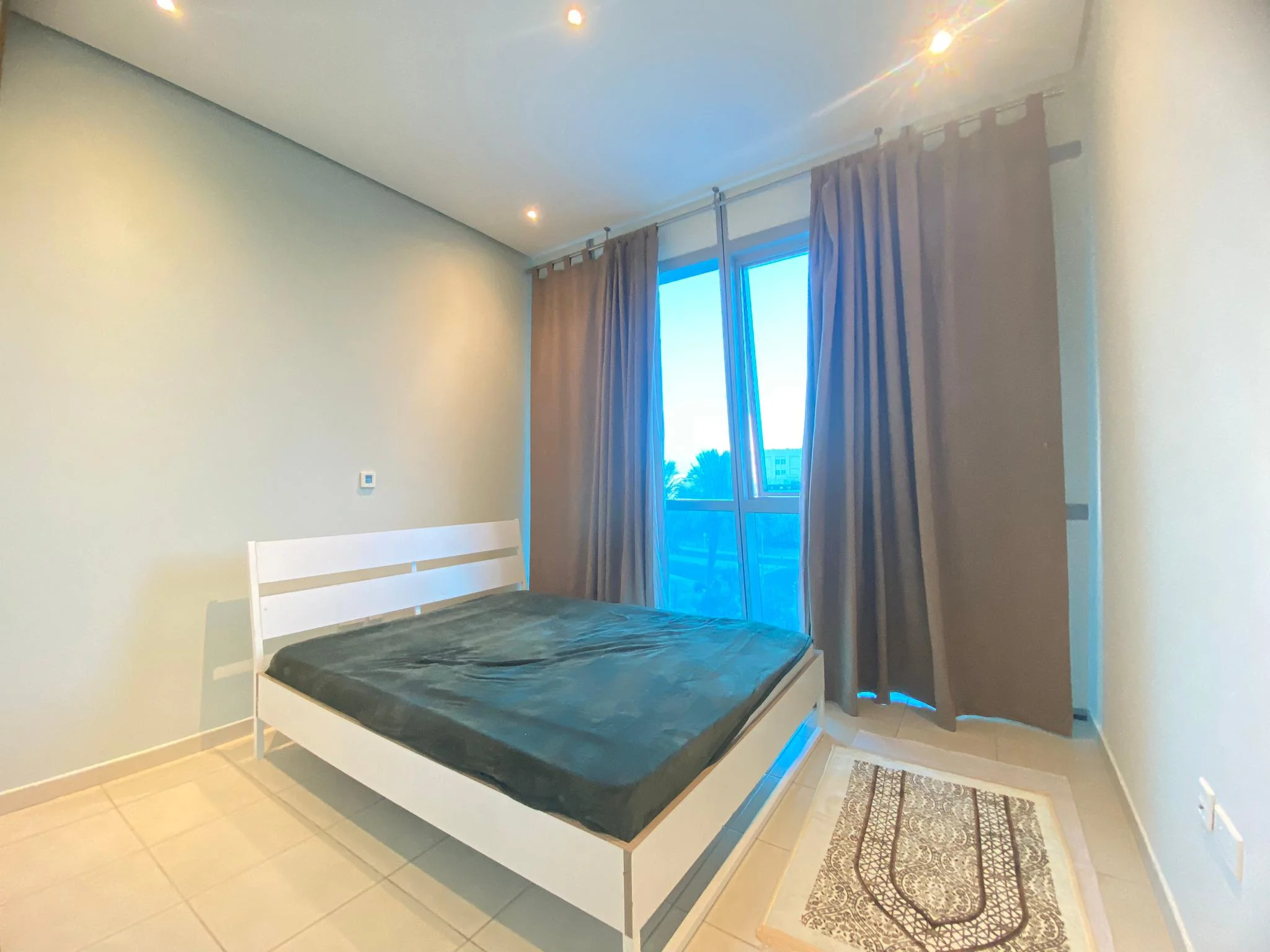 LARGE FURNISHED 3BHK APARTMENT + ALL FACILITIES