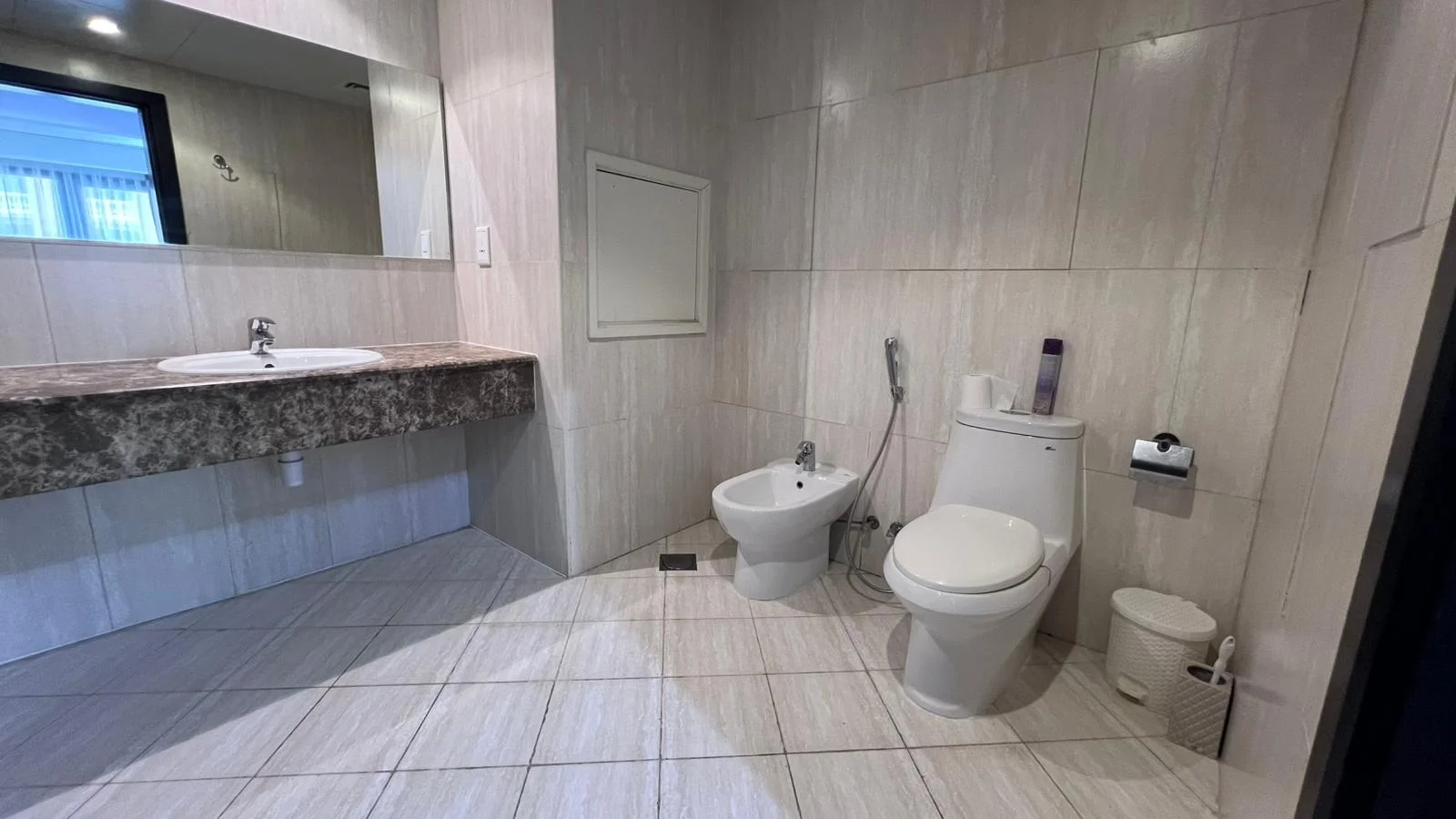 fully furnished 1BHK in Porto arbia for only 7750