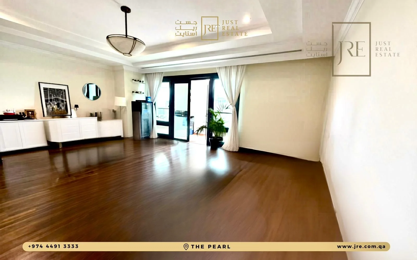 Spacious 4-Bedroom Apartment + Maid's Room in The Pearl | Semi-Furnished
