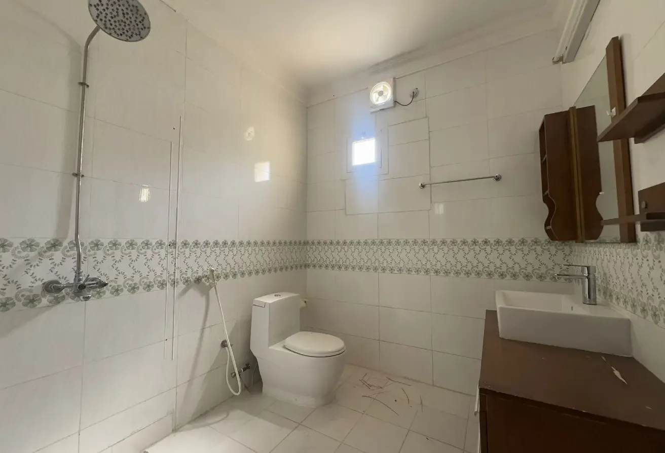 STANDALONE VILLA| 06 BEDROOMS| AL KHOR | Rent