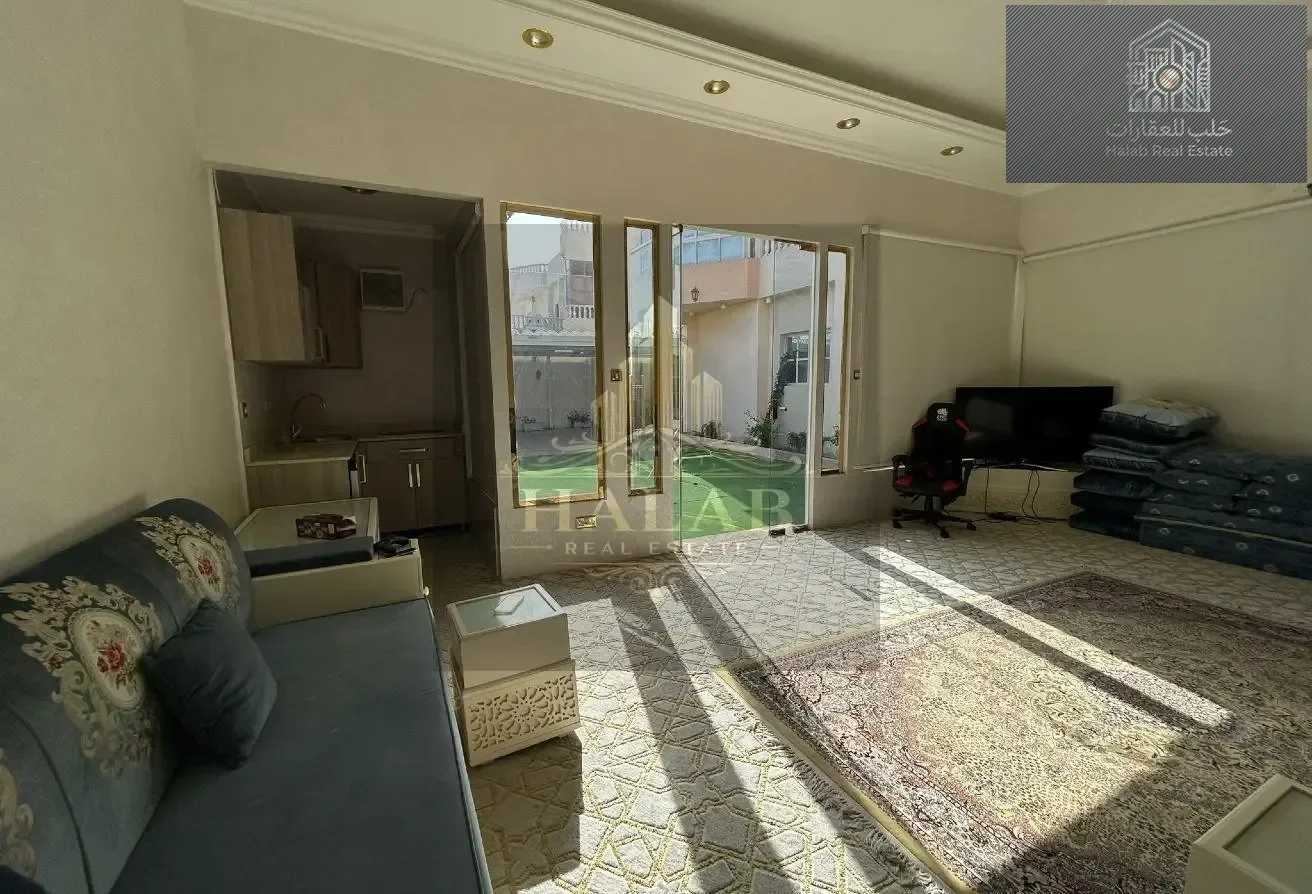 Elegant 6 bedroom villa with maid and driver rooms in Muaither Area, Al Rayyan