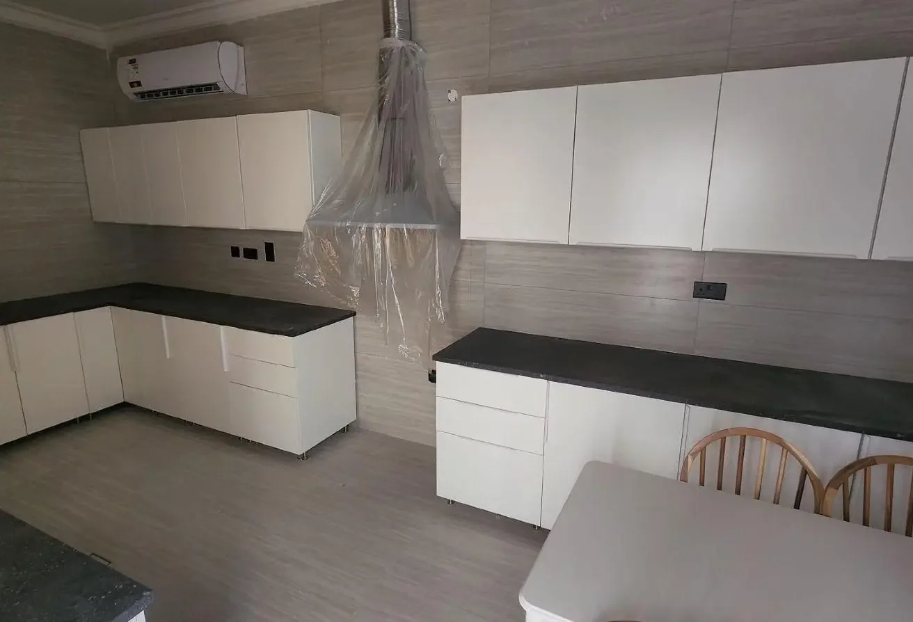 Brand New Modern Villa| 09 Master Beds +Outhouse