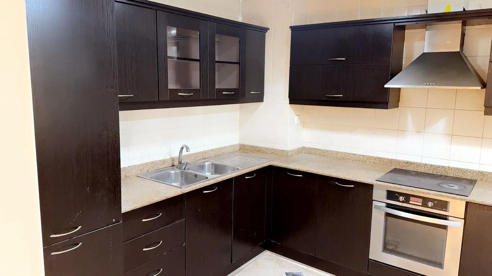 Spacious Semi-Furnished Studio - in the Pearl