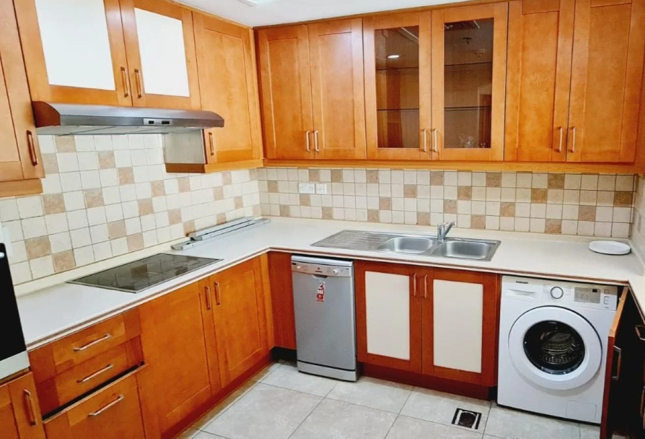 2 Bed | QAR 9000 | Porto Arabia | Balcony | Sea