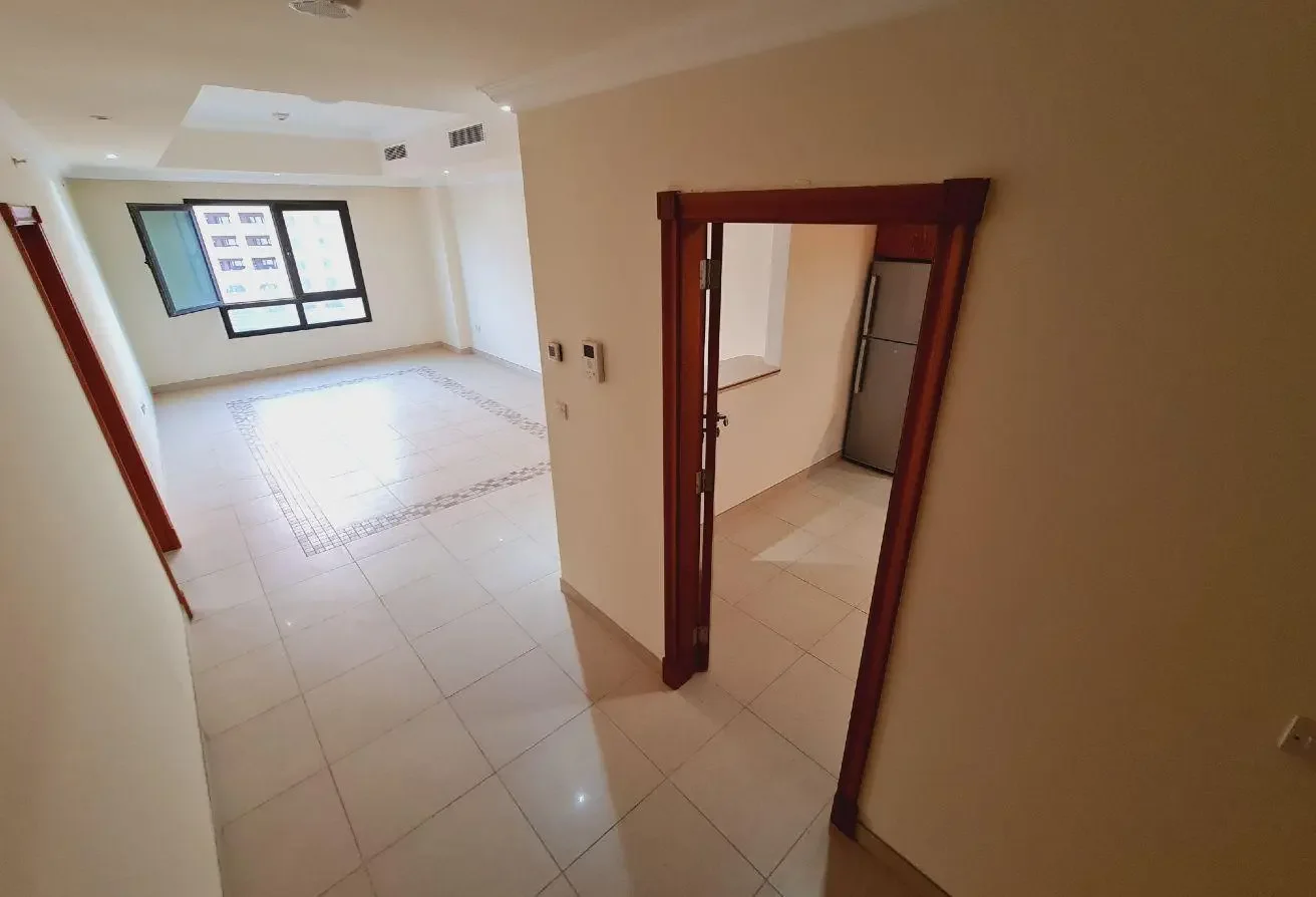 1 Bed | Semi furnished | Sea view | 7000 | Porto