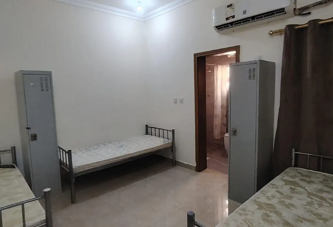 Standalone Villa| 10 Bedrooms| Male Staff| Al Khor