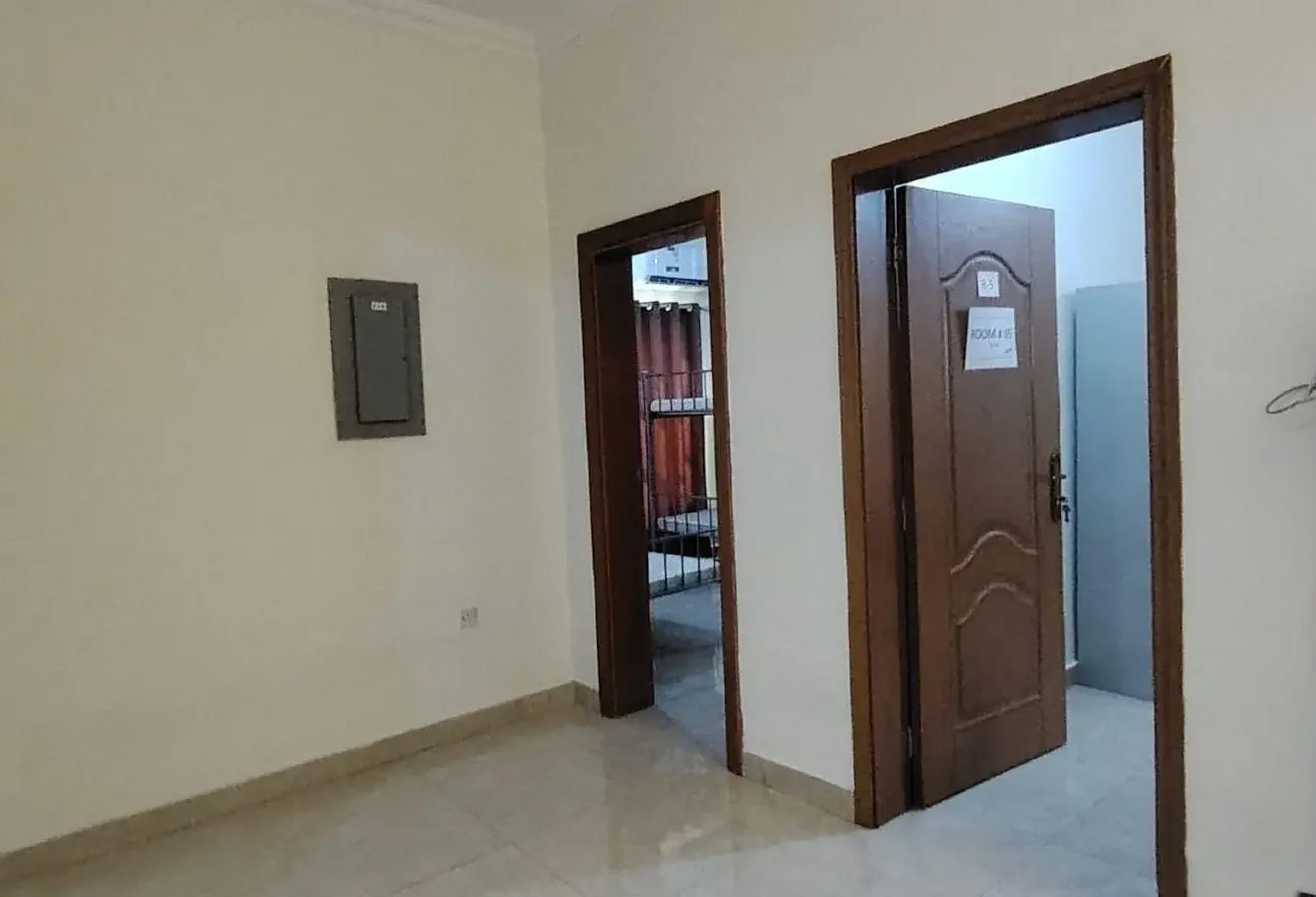 Standalone Villa| 10 Bedrooms| Male Staff| Al Khor