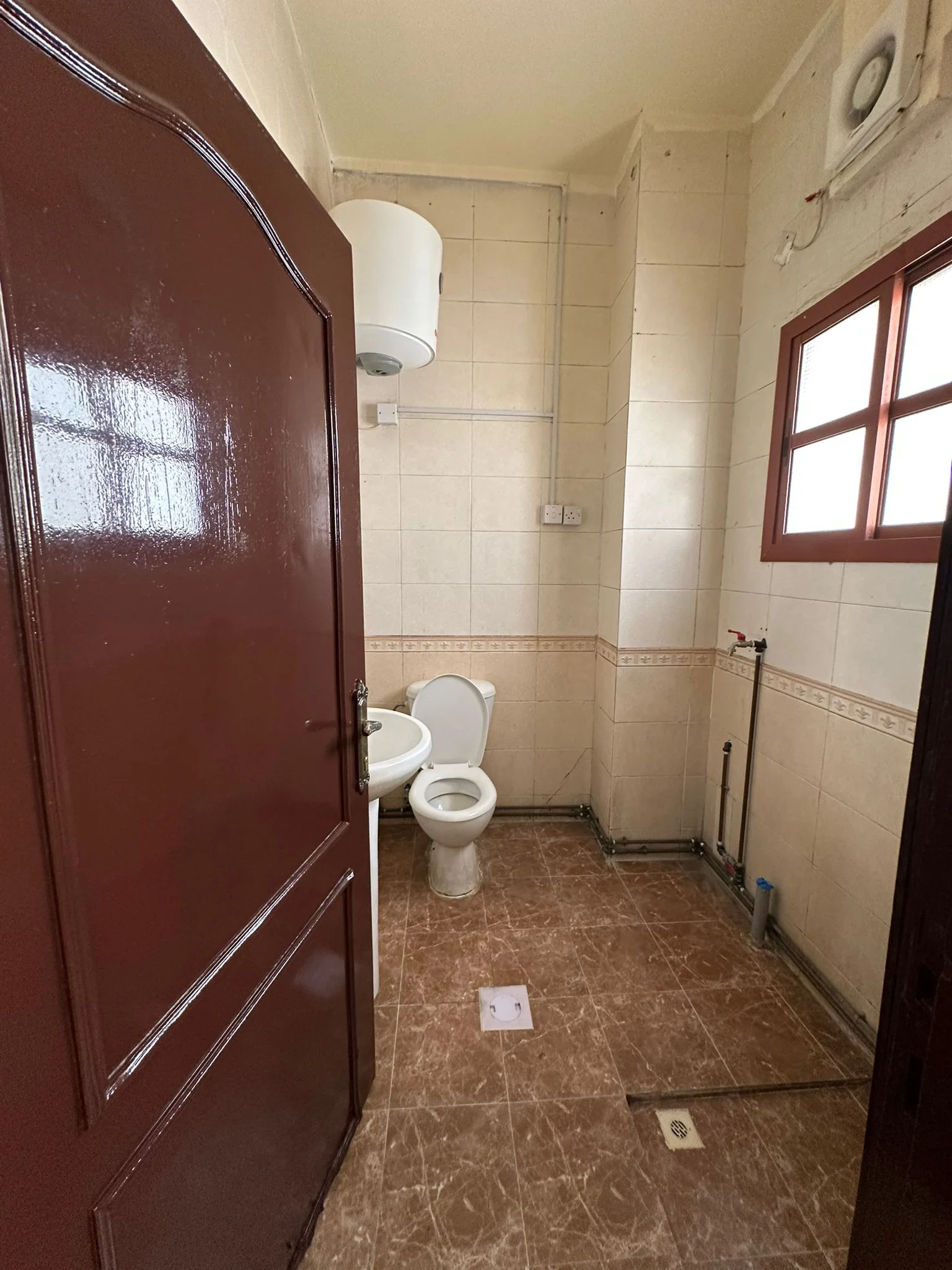 One-Bedroom Apartment for Rent | 78 sqm | With Split A/C