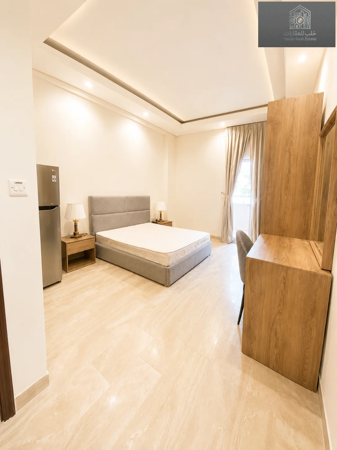 Fully furnished 2 bedroom apartment with maid room in Seef Lusail Tower 1 - view 2